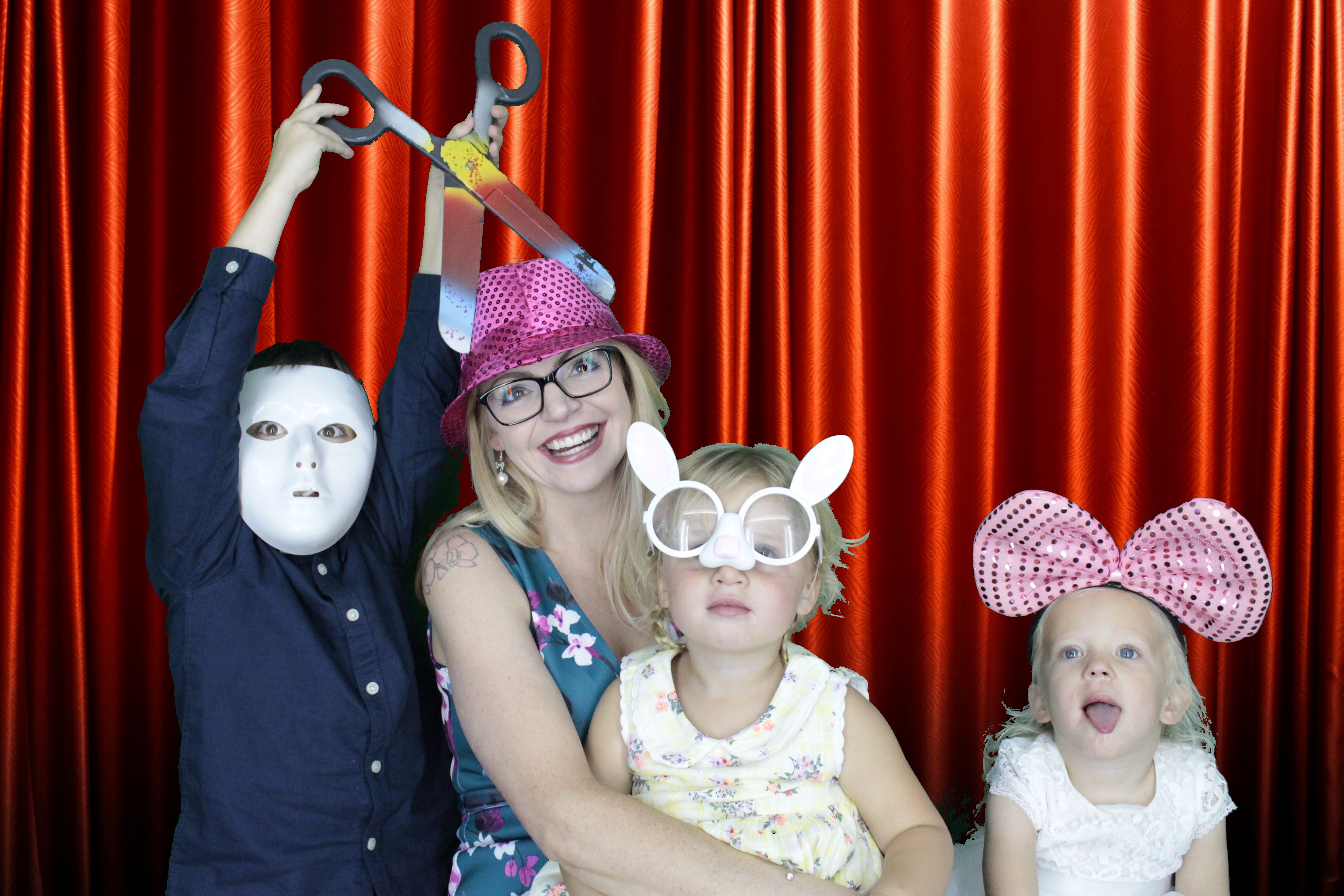 Katie and Jons Wedding | View more photos from the event at gallery.myphotoboothexperience.co.uk/u/MyPhotoBoothExperienceLtd/Katie-and-Jons-Wedding